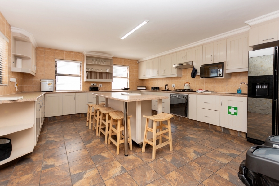 3 Bedroom Property for Sale in Dwarskersbos Western Cape